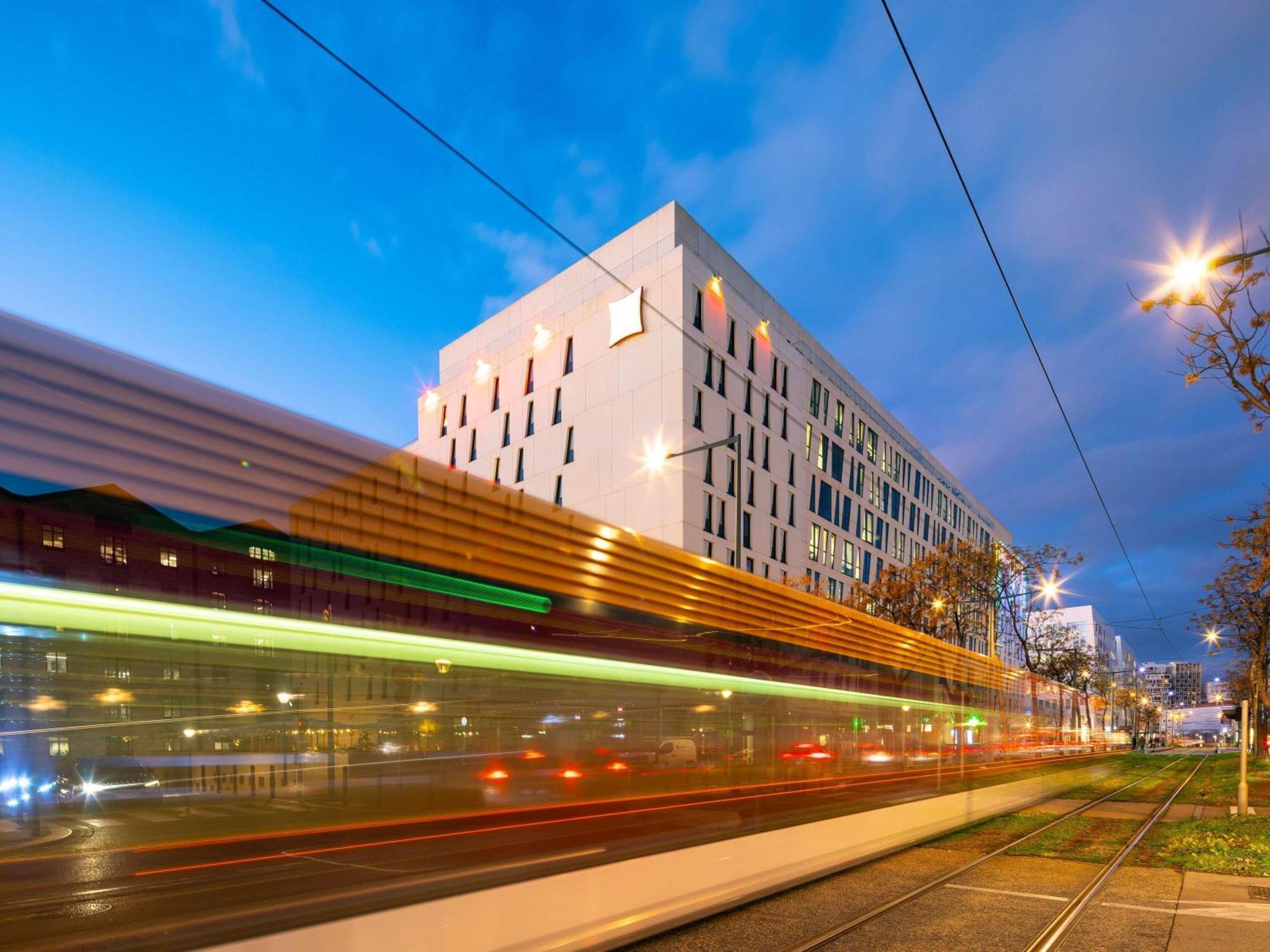 Ibis Marseille Centre Euromed Otel Dış mekan fotoğraf